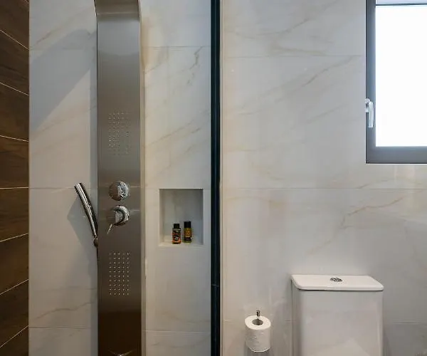 Ruby Luxury Apartmanhotel Hriszí Aktí Haniá