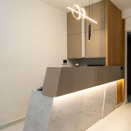 Ruby Luxury