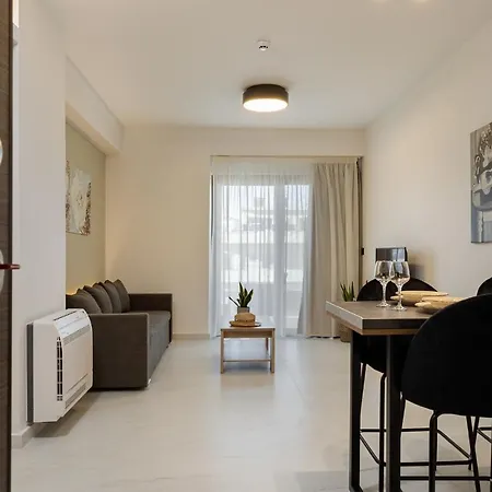 Ruby Luxury Aparthotel 4*