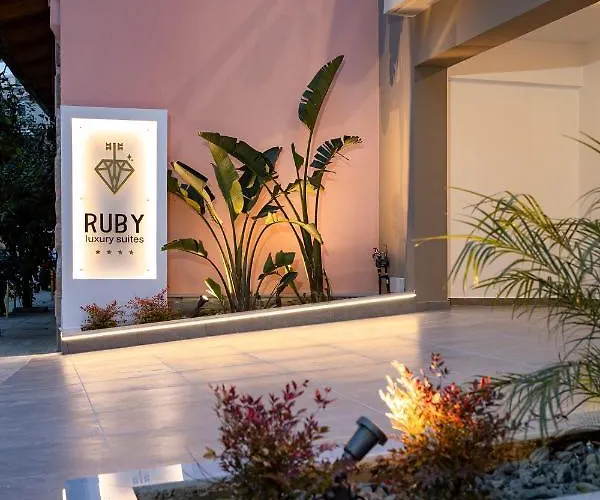 מלון דירות Ruby Luxury