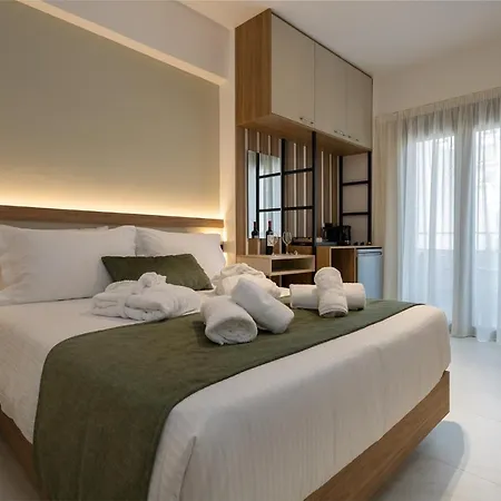 Ruby Luxury アパートホテル 4*