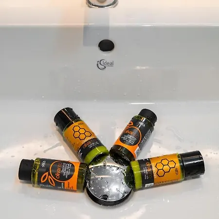 Ruby Luxury アパートホテル 4*